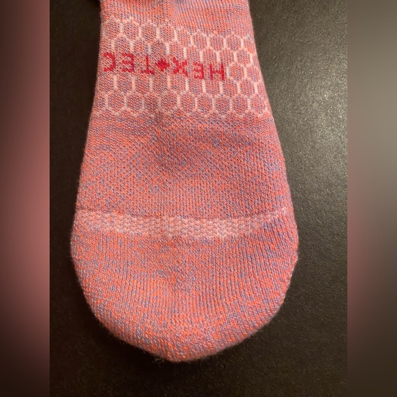 Bombas Youth Hex Tec Socks Pink Size Y (12T - Y3) NWOT - Picture 6 of 6